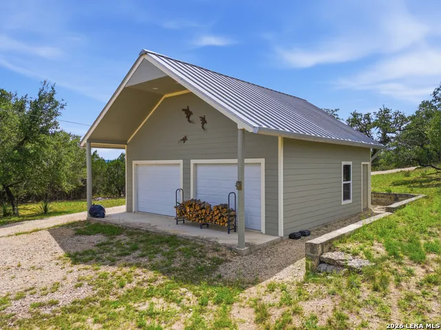 1259 Benton Creek Rd Medina, TX 78055