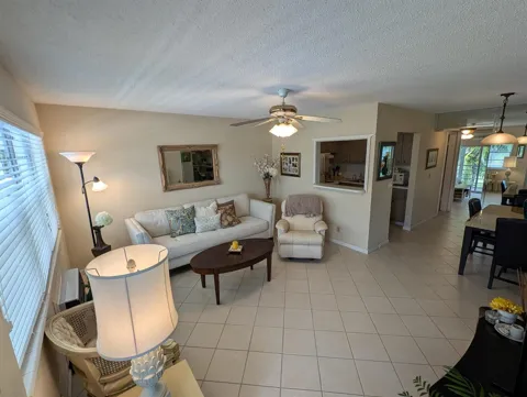 436 Markham T #436