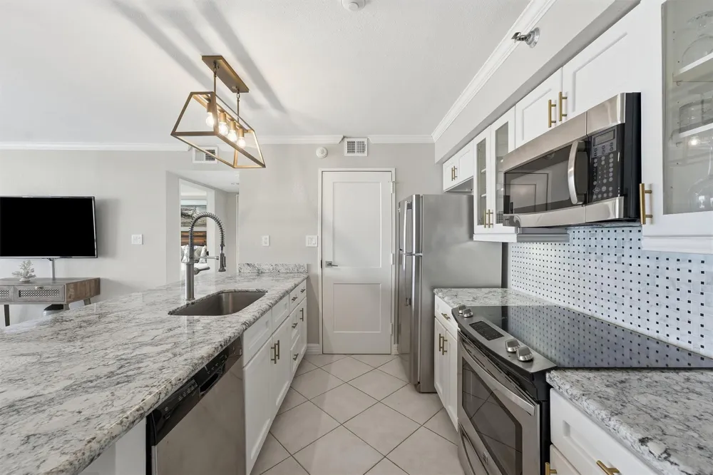 5220 Seawall Boulevard #736 Galveston, TX 77551