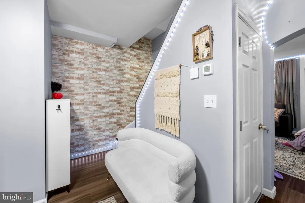 236 S GILMOR STREET Baltimore, MD 21223