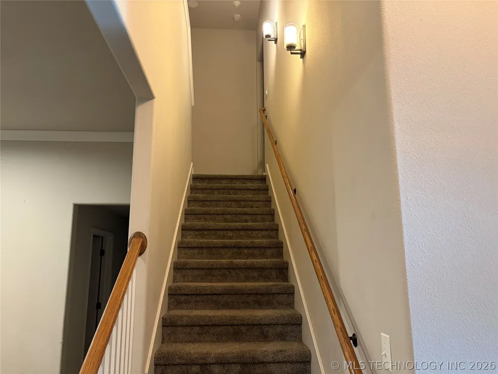 211 E 128th Place S Jenks, OK 74037