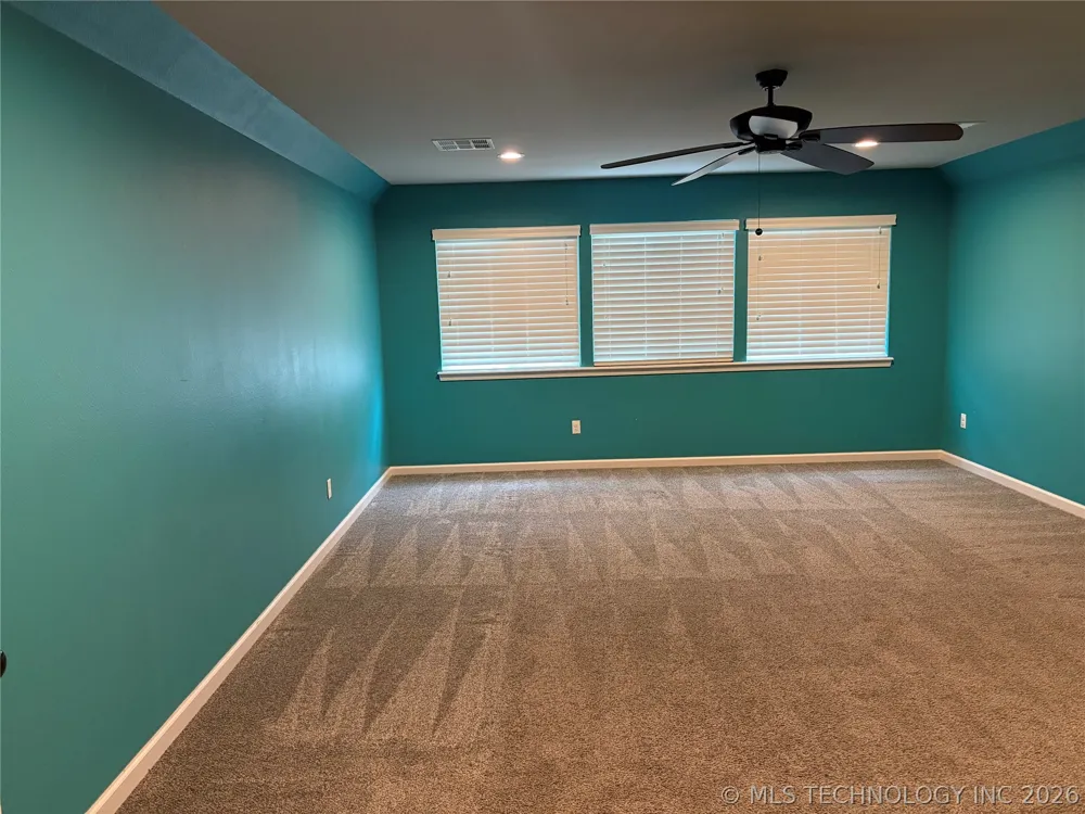 211 E 128th Place S Jenks, OK 74037