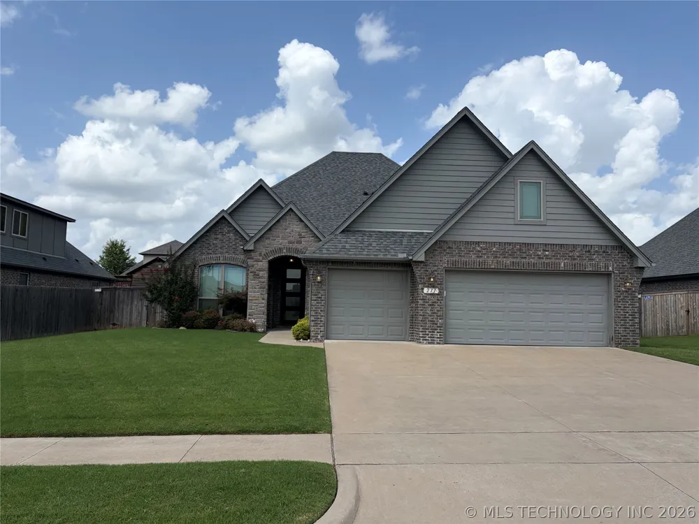 211 E 128th Place S Jenks, OK 74037