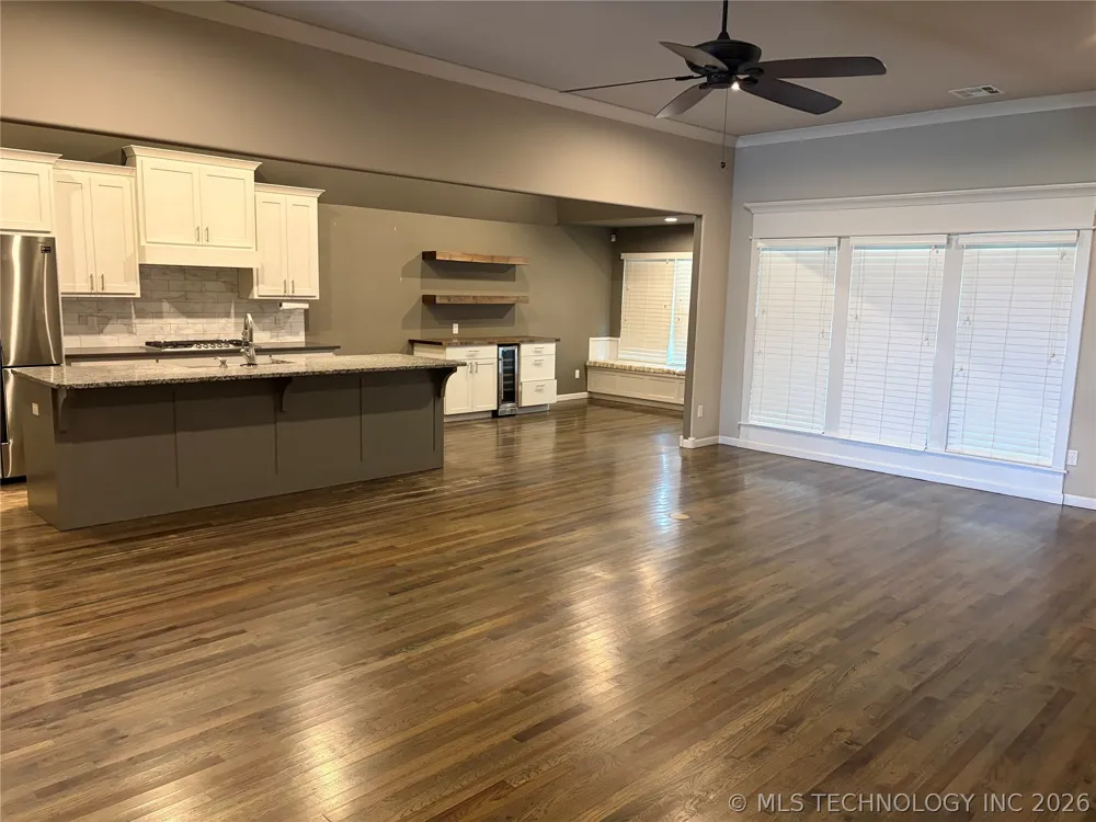 211 E 128th Place S Jenks, OK 74037
