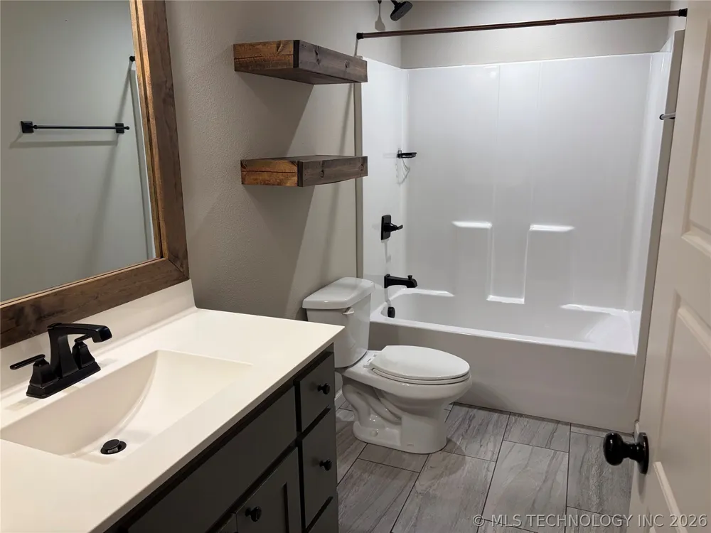211 E 128th Place S Jenks, OK 74037