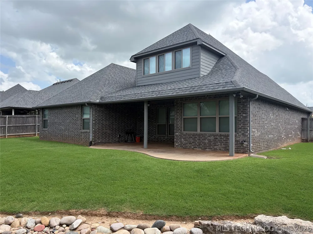 211 E 128th Place S Jenks, OK 74037