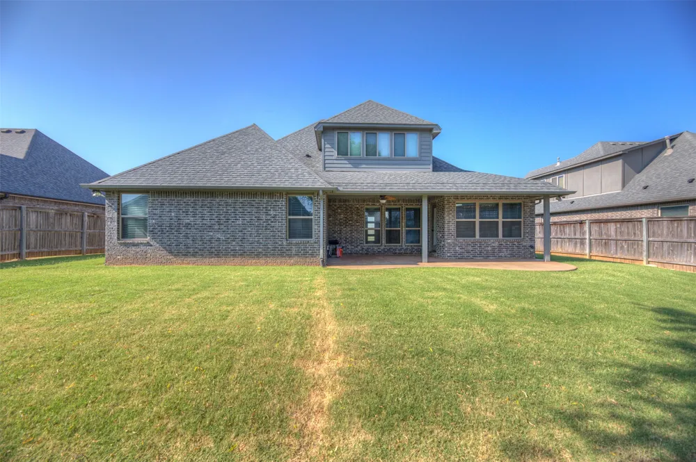 211 E 128th Place S Jenks, OK 74037