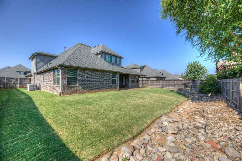 211 E 128th Place S Jenks, OK 74037