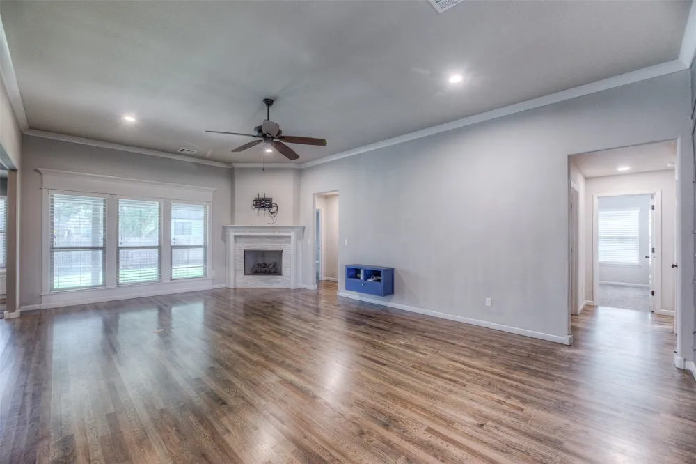 211 E 128th Place S Jenks, OK 74037