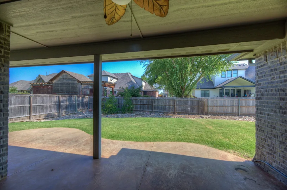 211 E 128th Place S Jenks, OK 74037