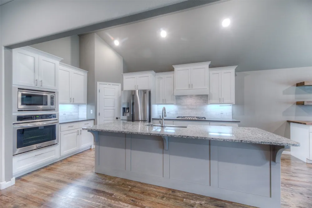 211 E 128th Place S Jenks, OK 74037