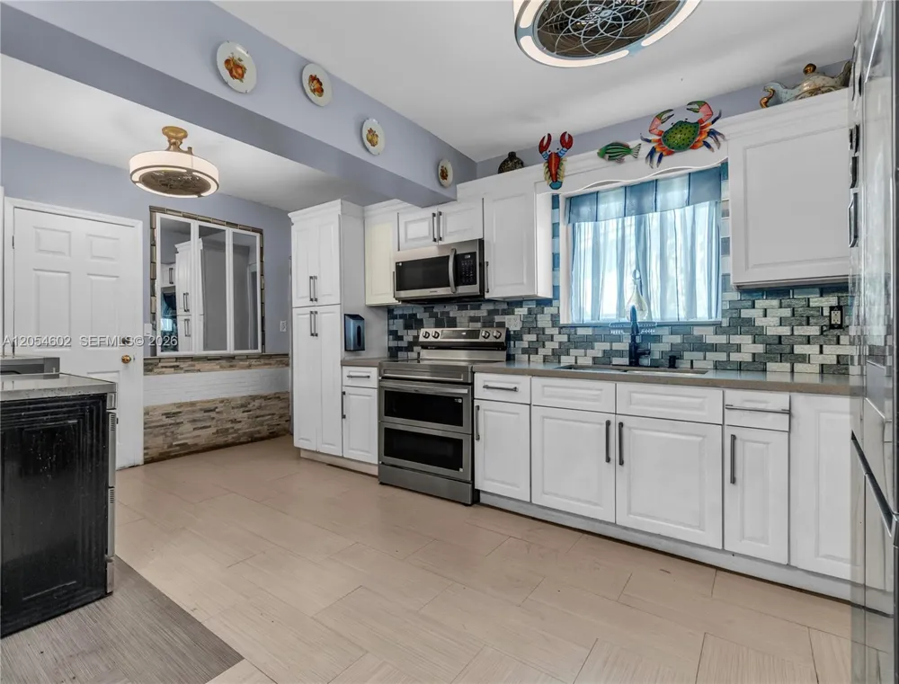 295 NW 122nd St North Miami, FL 33168