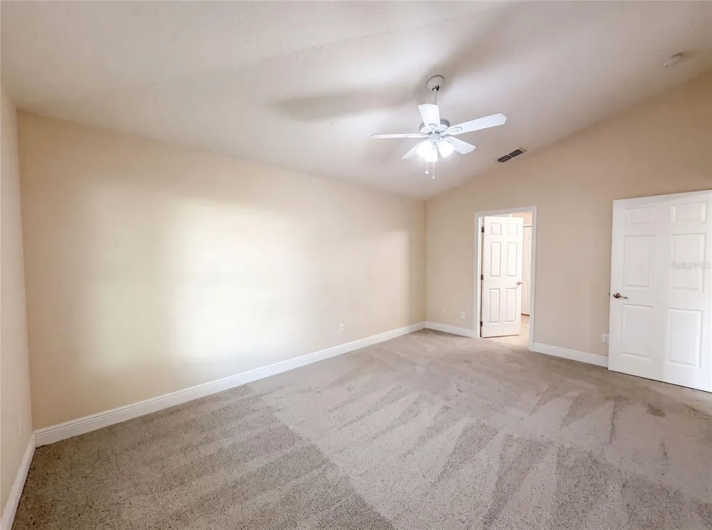 33137 IRONGATE DRIVE Leesburg, FL 34788