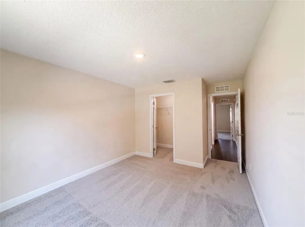 33137 IRONGATE DRIVE Leesburg, FL 34788