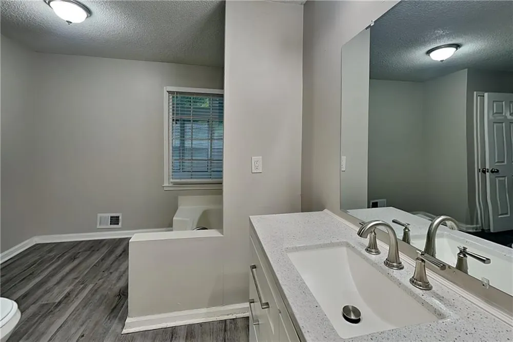 5 Indian Lake Court Hiram, GA 30141