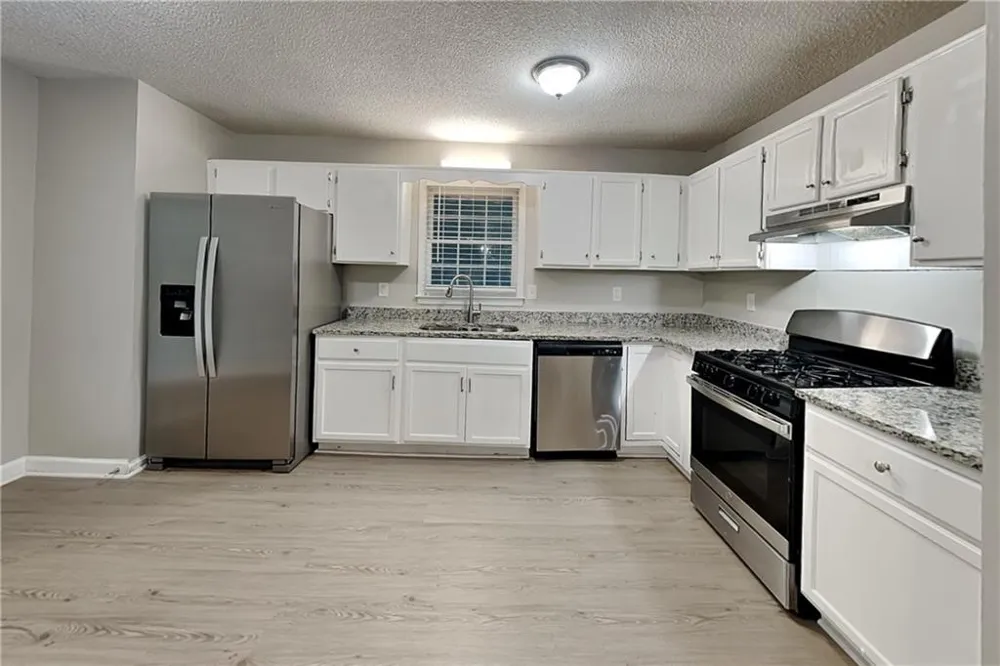 5 Indian Lake Court Hiram, GA 30141