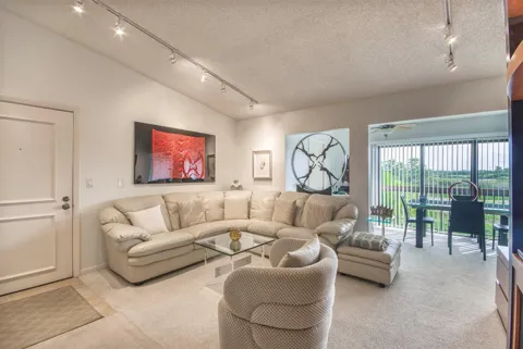 1111 Duncan Circle #203