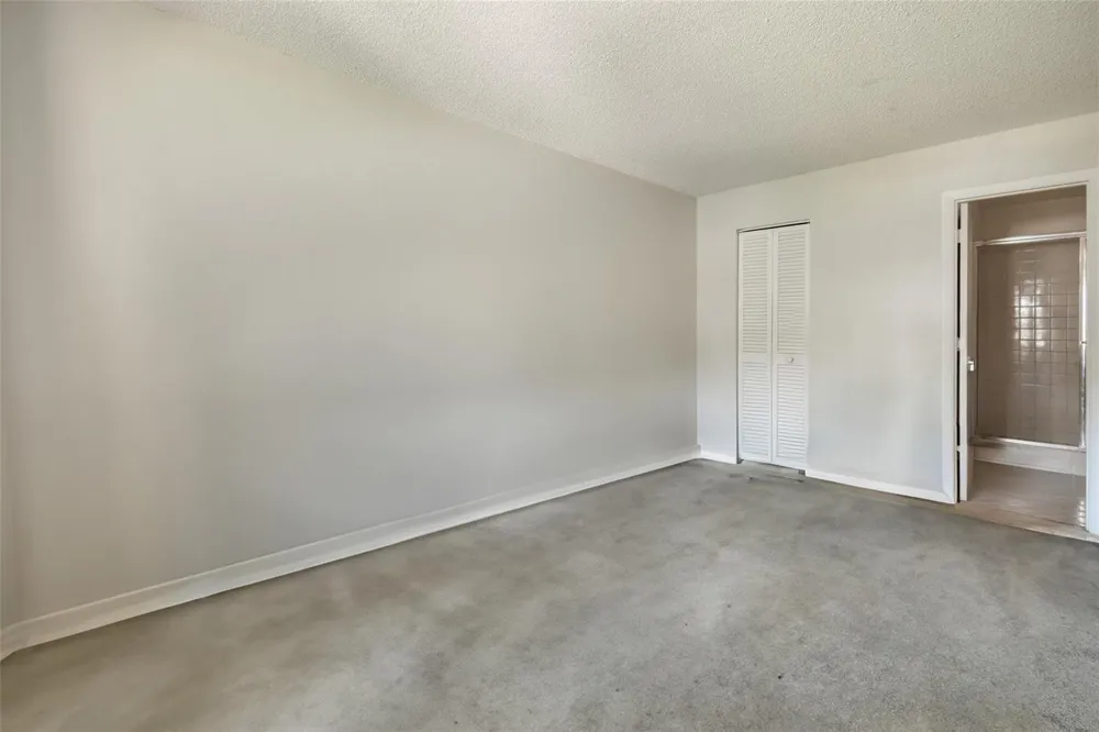 3402 Gardens Drive #14B Palm Beach Gardens, FL 33410