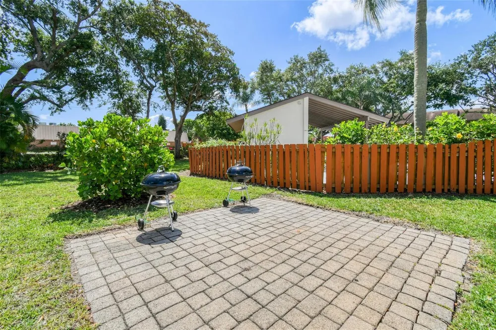 3402 Gardens Drive #14B Palm Beach Gardens, FL 33410