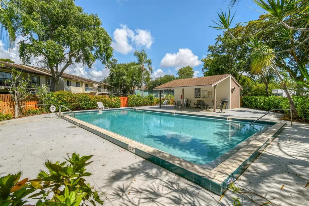 3402 Gardens Drive #14B Palm Beach Gardens, FL 33410