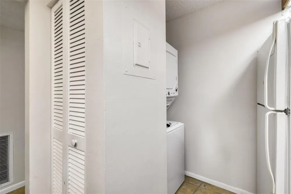 3402 Gardens Drive #14B Palm Beach Gardens, FL 33410
