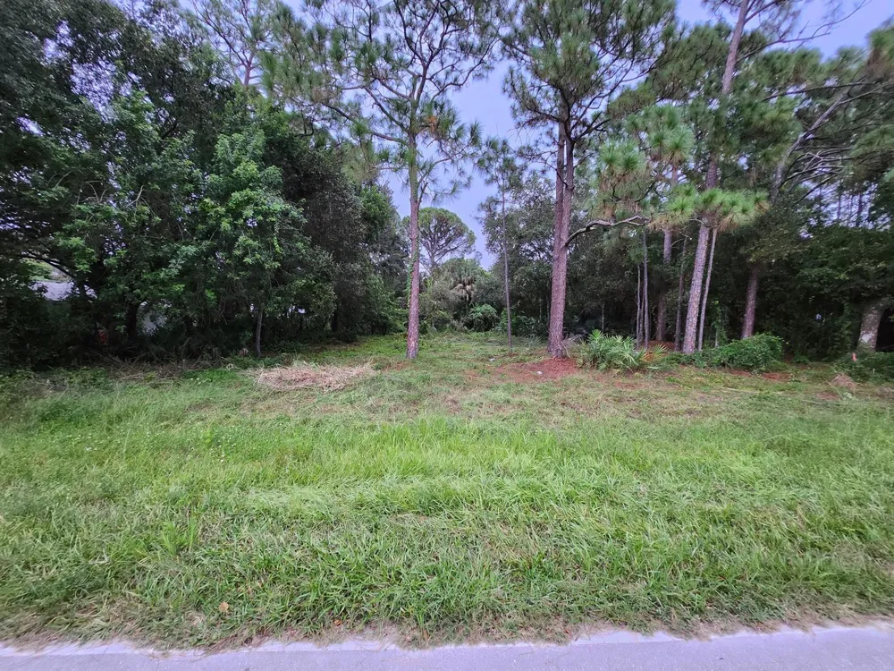 2420 85th Court Vero Beach, FL 32966