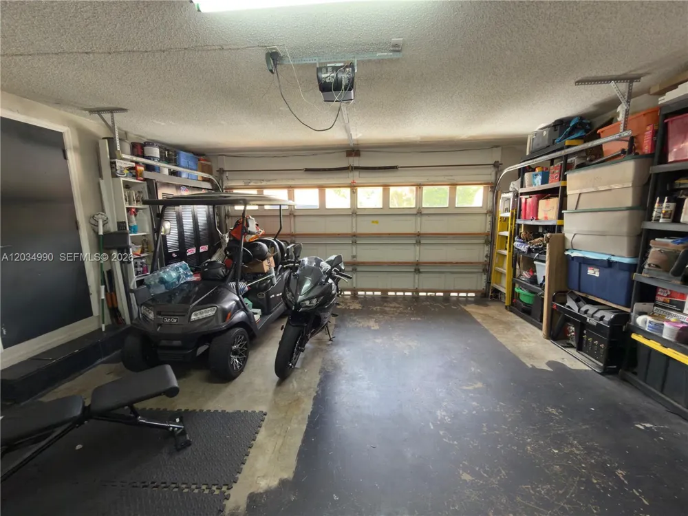8404 SW 42nd Ct Davie, FL 33328