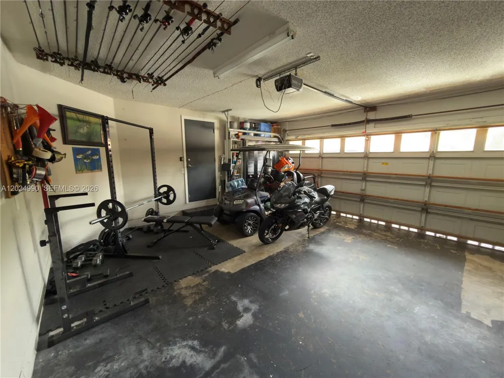 8404 SW 42nd Ct Davie, FL 33328