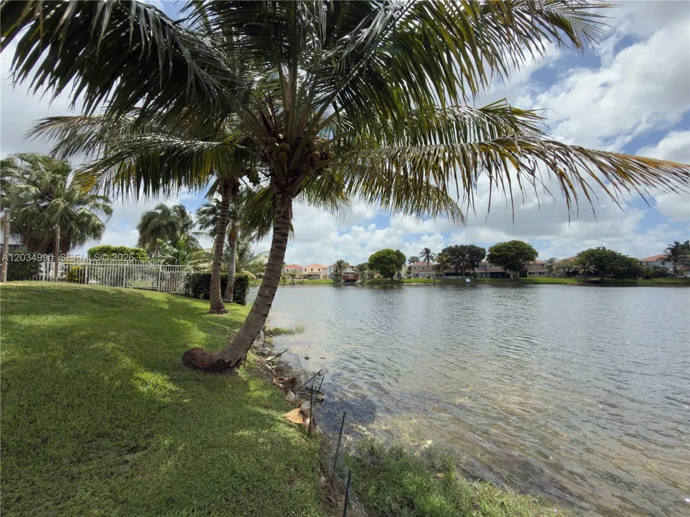 8404 SW 42nd Ct Davie, FL 33328