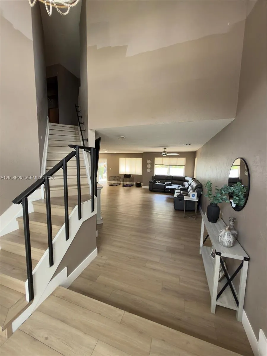 8404 SW 42nd Ct Davie, FL 33328
