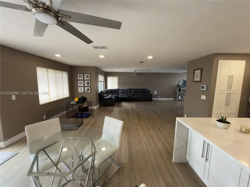 8404 SW 42nd Ct Davie, FL 33328