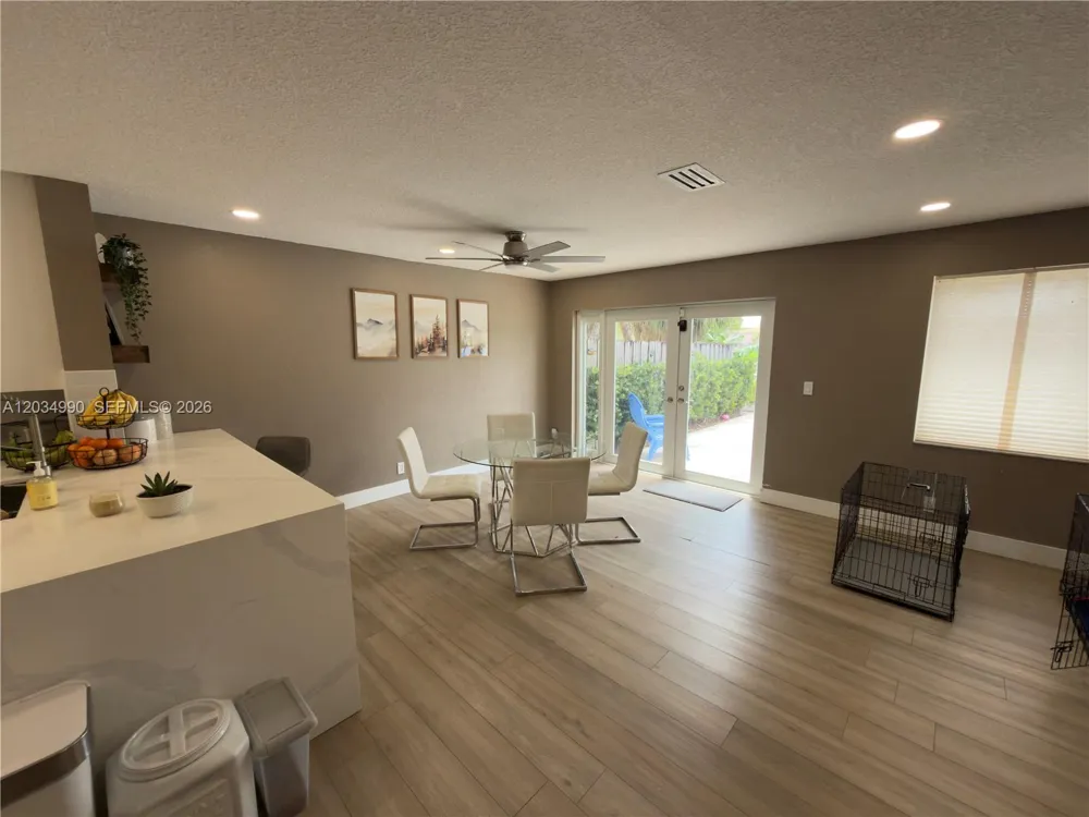 8404 SW 42nd Ct Davie, FL 33328