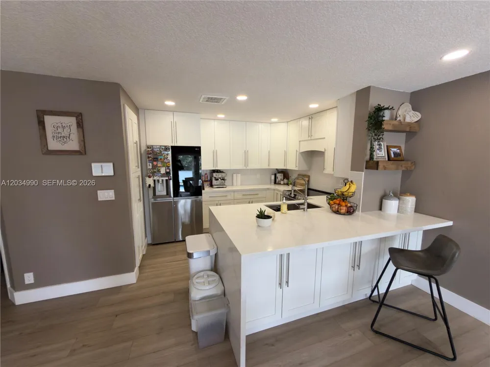 8404 SW 42nd Ct Davie, FL 33328