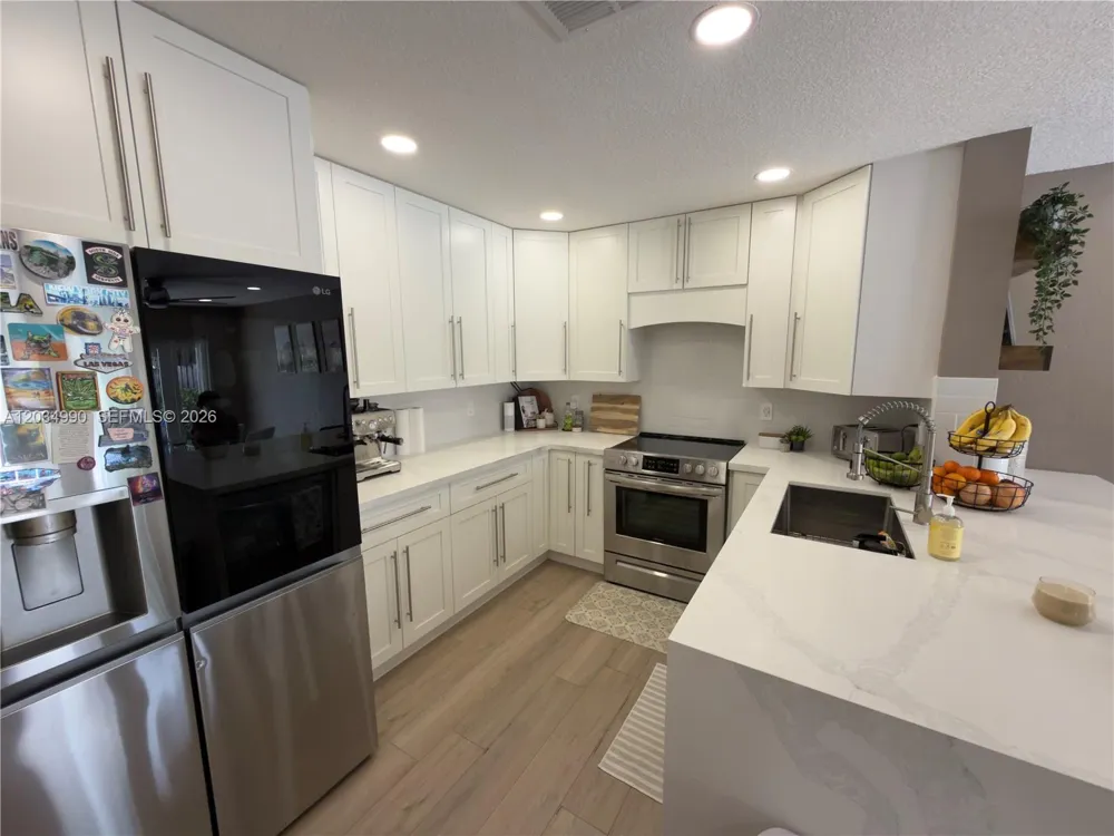 8404 SW 42nd Ct Davie, FL 33328