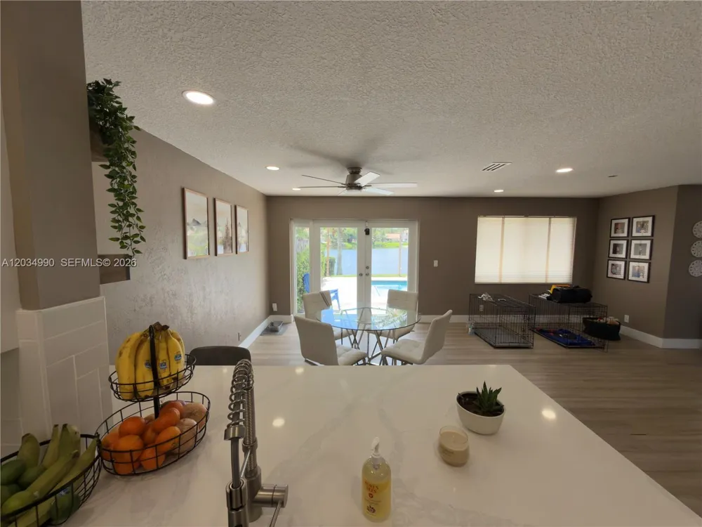 8404 SW 42nd Ct Davie, FL 33328