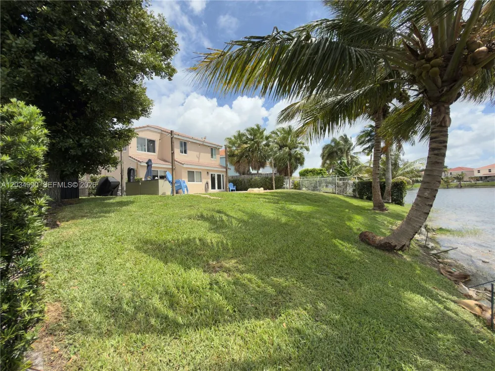 8404 SW 42nd Ct Davie, FL 33328