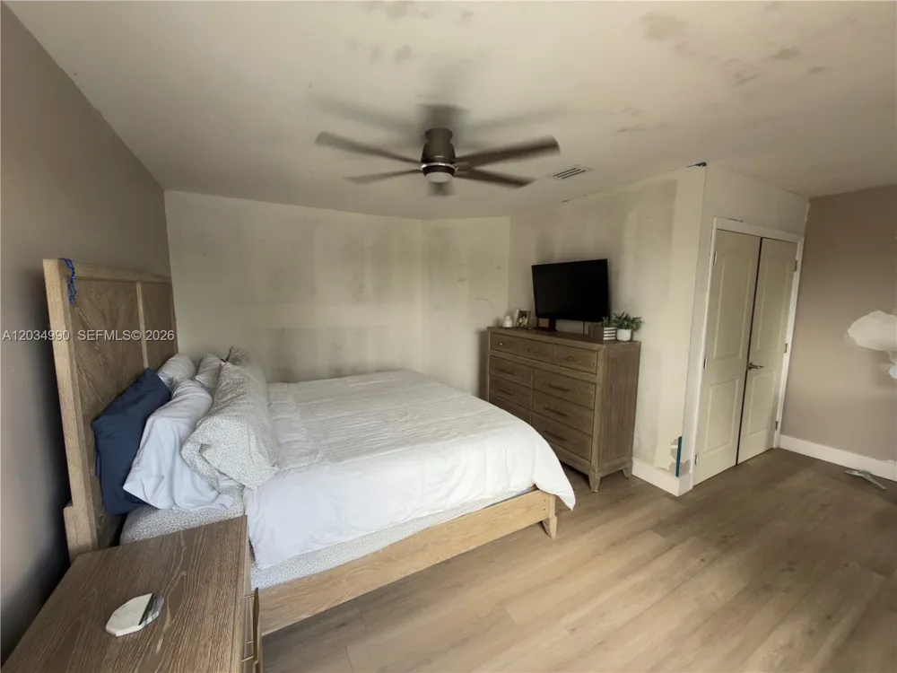 8404 SW 42nd Ct Davie, FL 33328