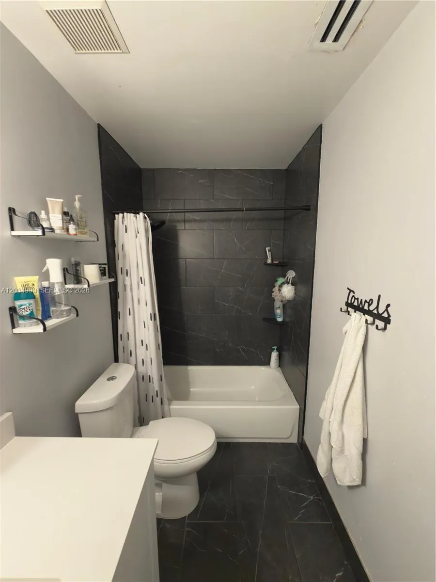 8404 SW 42nd Ct Davie, FL 33328