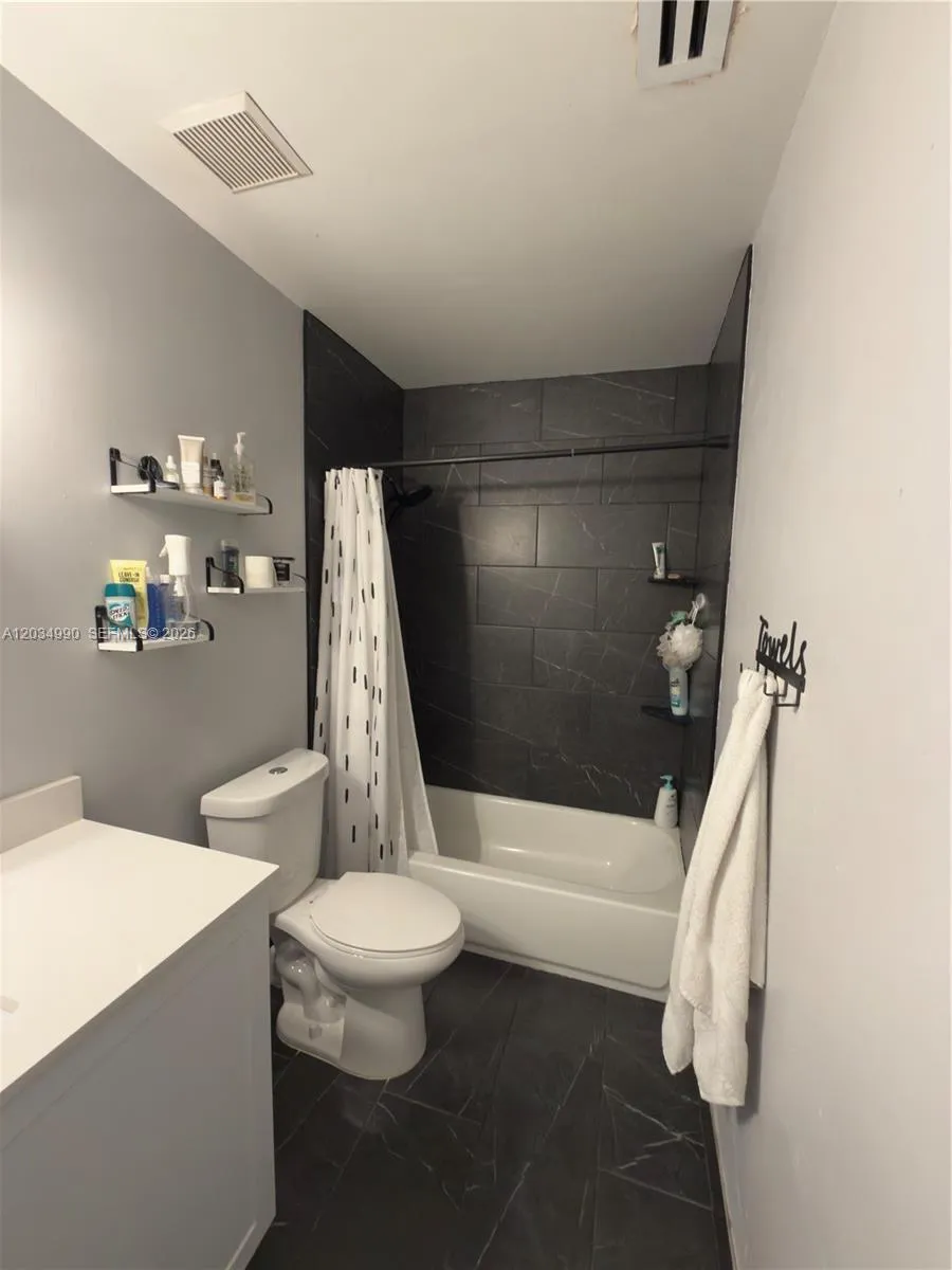 8404 SW 42nd Ct Davie, FL 33328