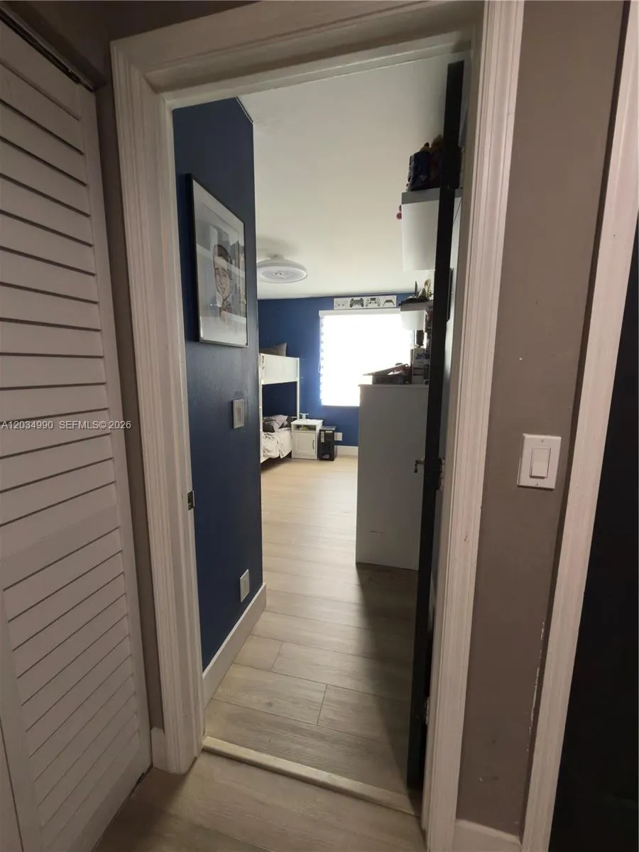 8404 SW 42nd Ct Davie, FL 33328