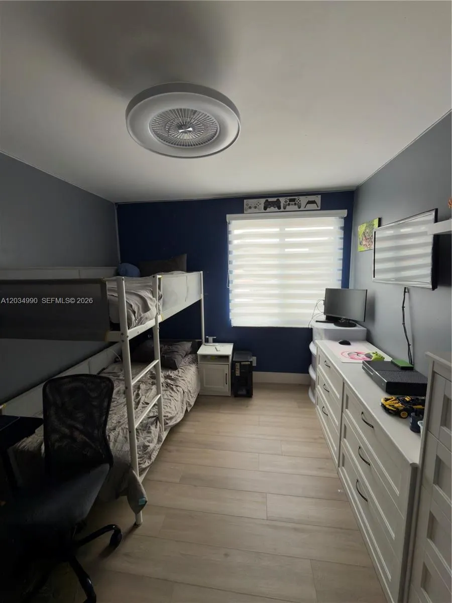 8404 SW 42nd Ct Davie, FL 33328