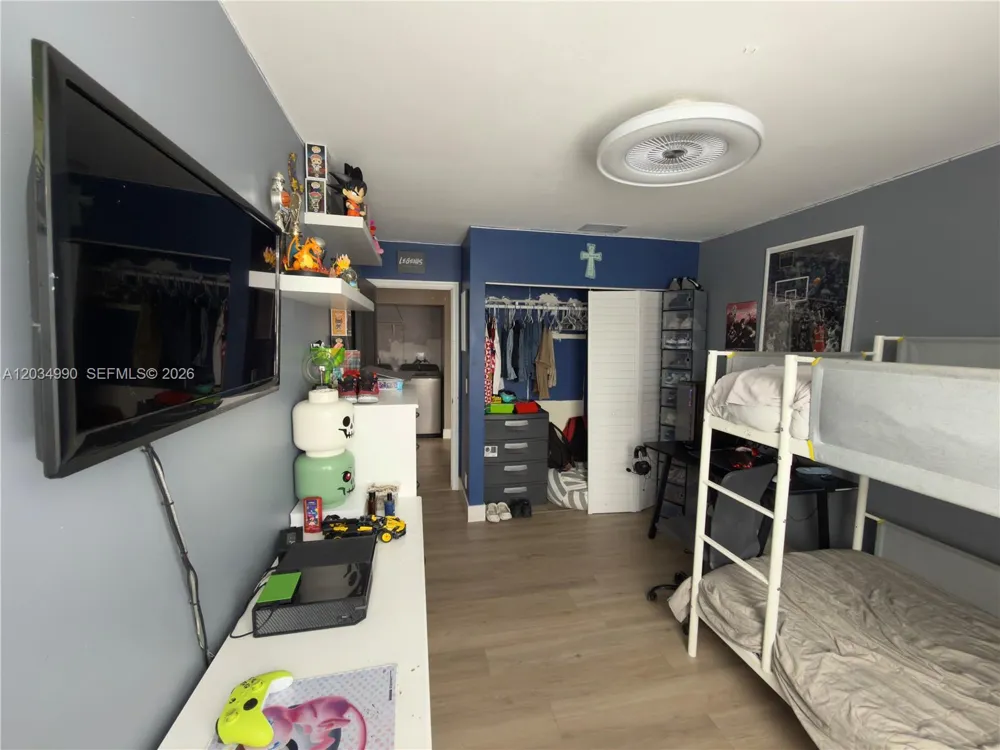 8404 SW 42nd Ct Davie, FL 33328