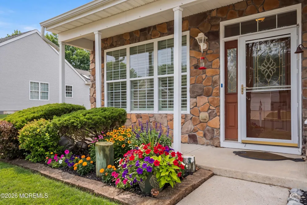 106 Briarwood Drive Little Egg Harbor, NJ 08087