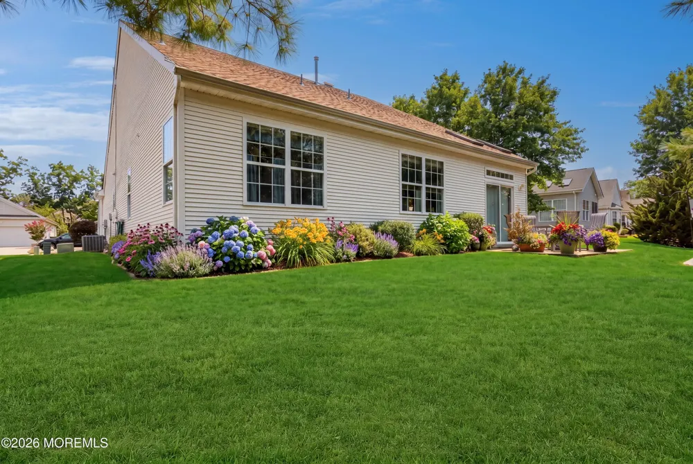 106 Briarwood Drive Little Egg Harbor, NJ 08087