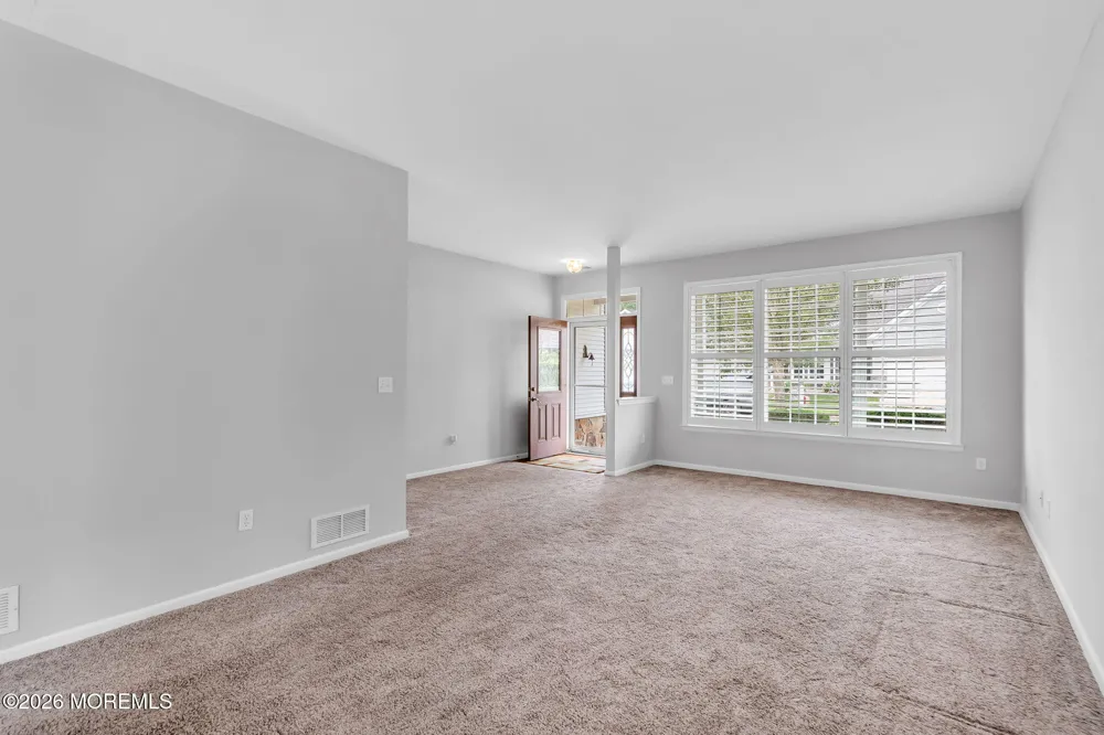106 Briarwood Drive Little Egg Harbor, NJ 08087