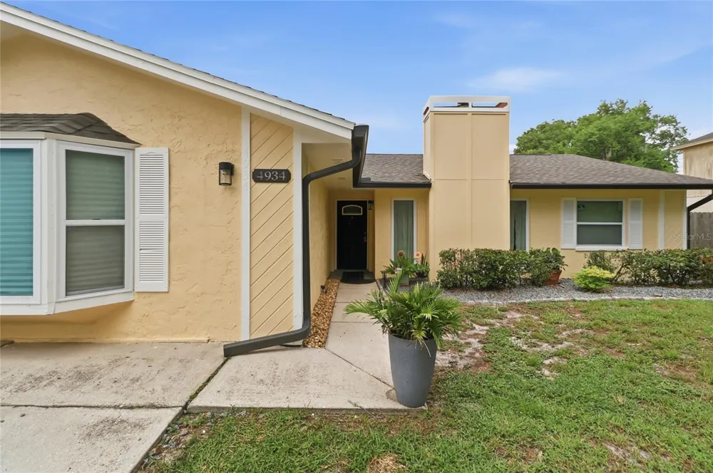 4934 WILDFLOWER DRIVE Lakeland, FL 33811