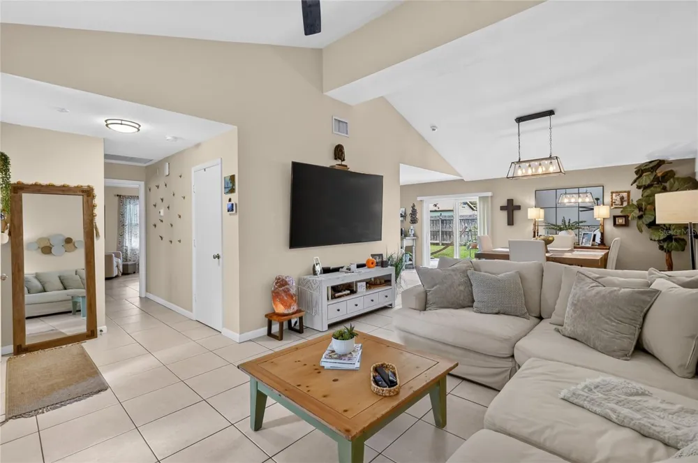 4934 WILDFLOWER DRIVE Lakeland, FL 33811
