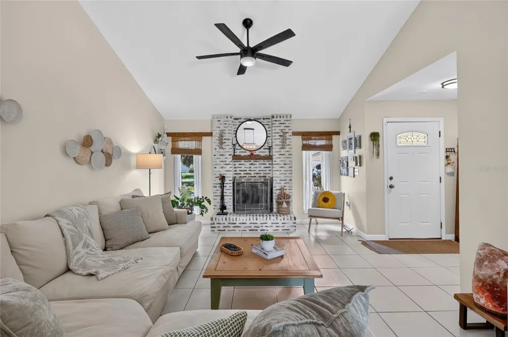 4934 WILDFLOWER DRIVE Lakeland, FL 33811