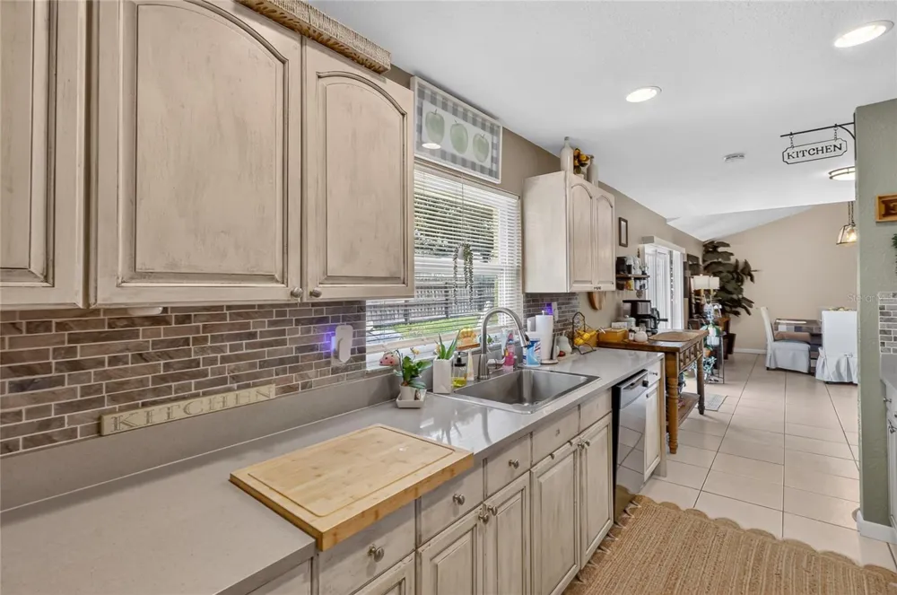4934 WILDFLOWER DRIVE Lakeland, FL 33811