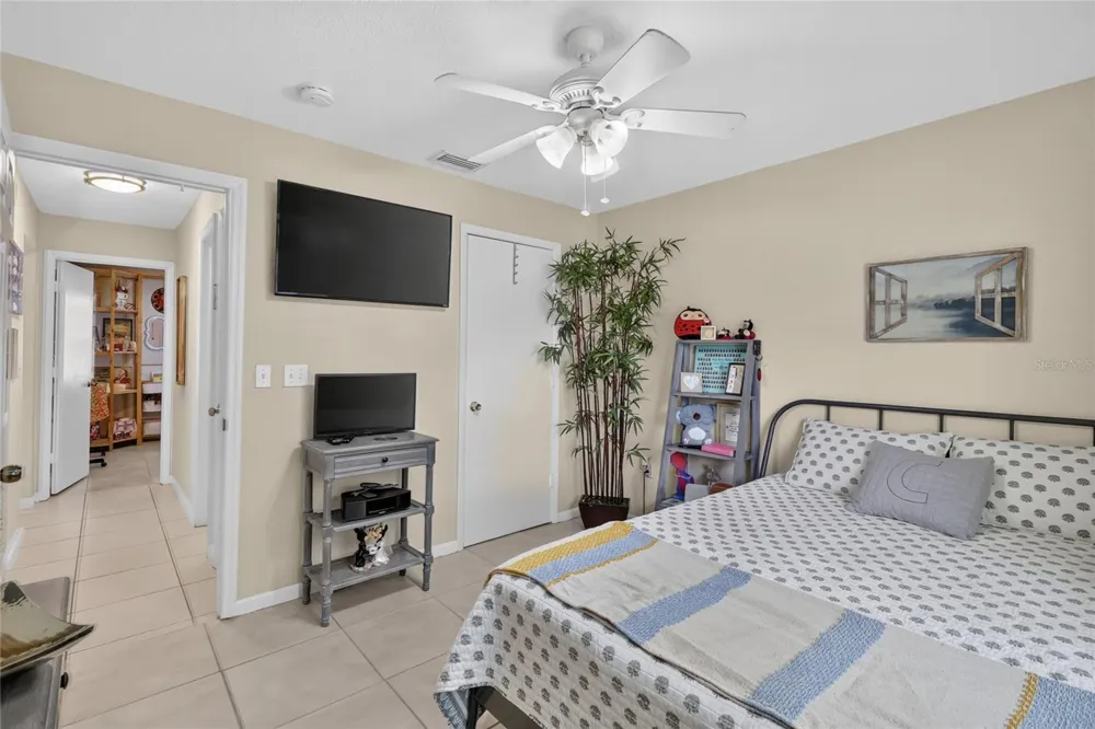 4934 WILDFLOWER DRIVE Lakeland, FL 33811